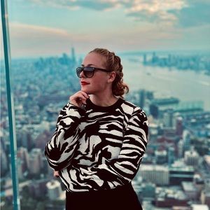 Meet your Posher, Jillian